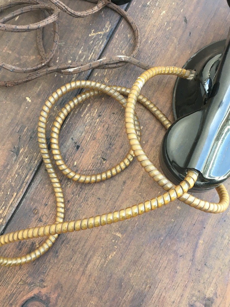 Monophone no dial Automatic Electric Company with working Ringer Box set.