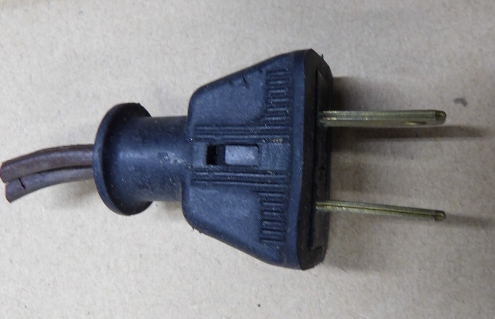 Vintage Eagle 15A Hard Rubber Electrical Plug
