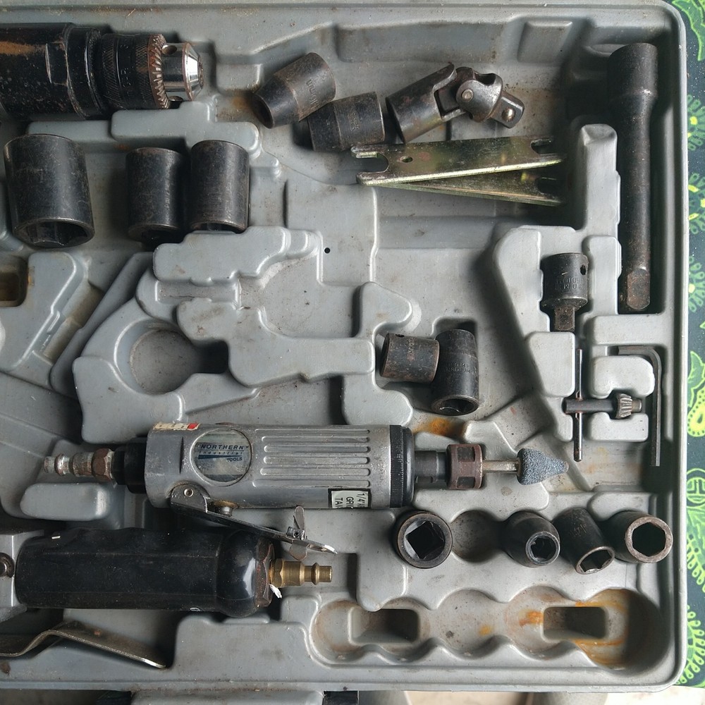 Northern Industrial Air Tools Pneumatic Tool Set