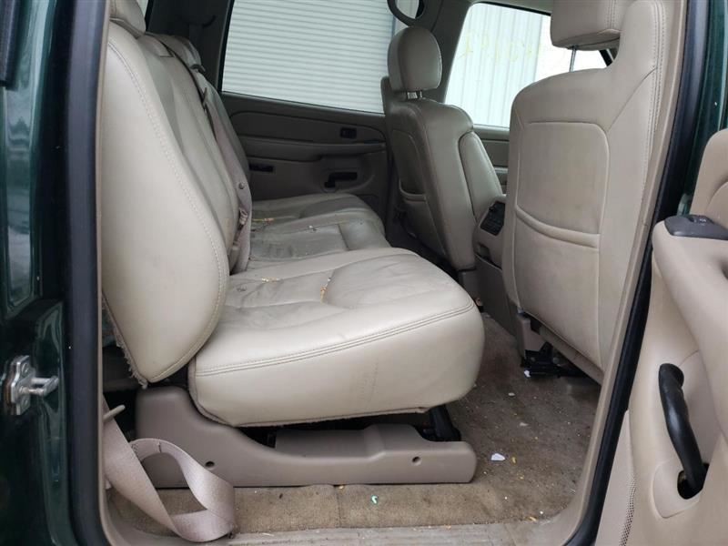 SUBURBN15 2004 Headrest 359448