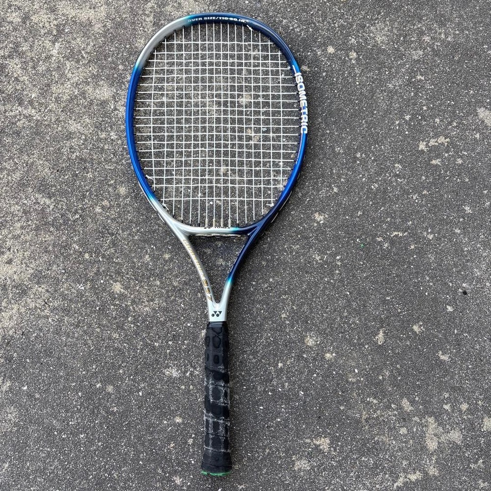 tennis racket for hard court