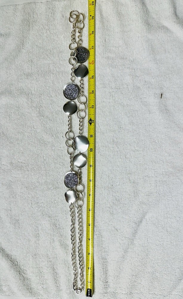 Silver Tone Round Sparkling Circle Link Necklace n