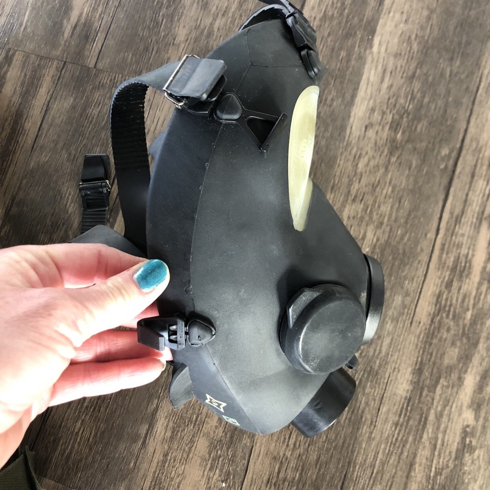Gas Mask set with bag , gas mask & filter