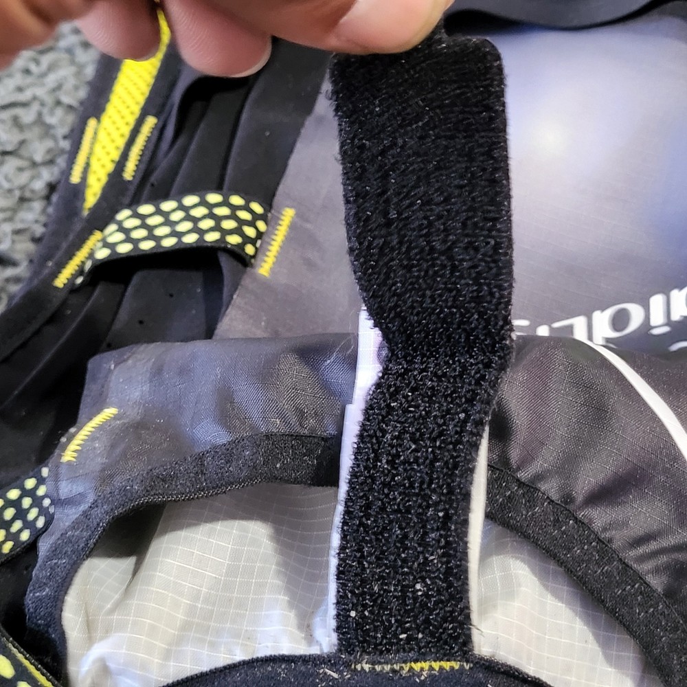 Raidlight Responsiv 10L+2x600ml Hydration Vest