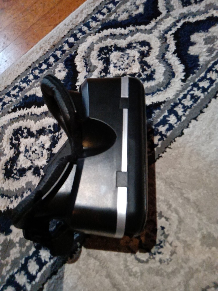 virtual reality glasses