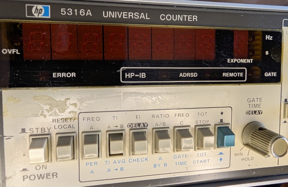 HP 5316A Universal Counter Powers On