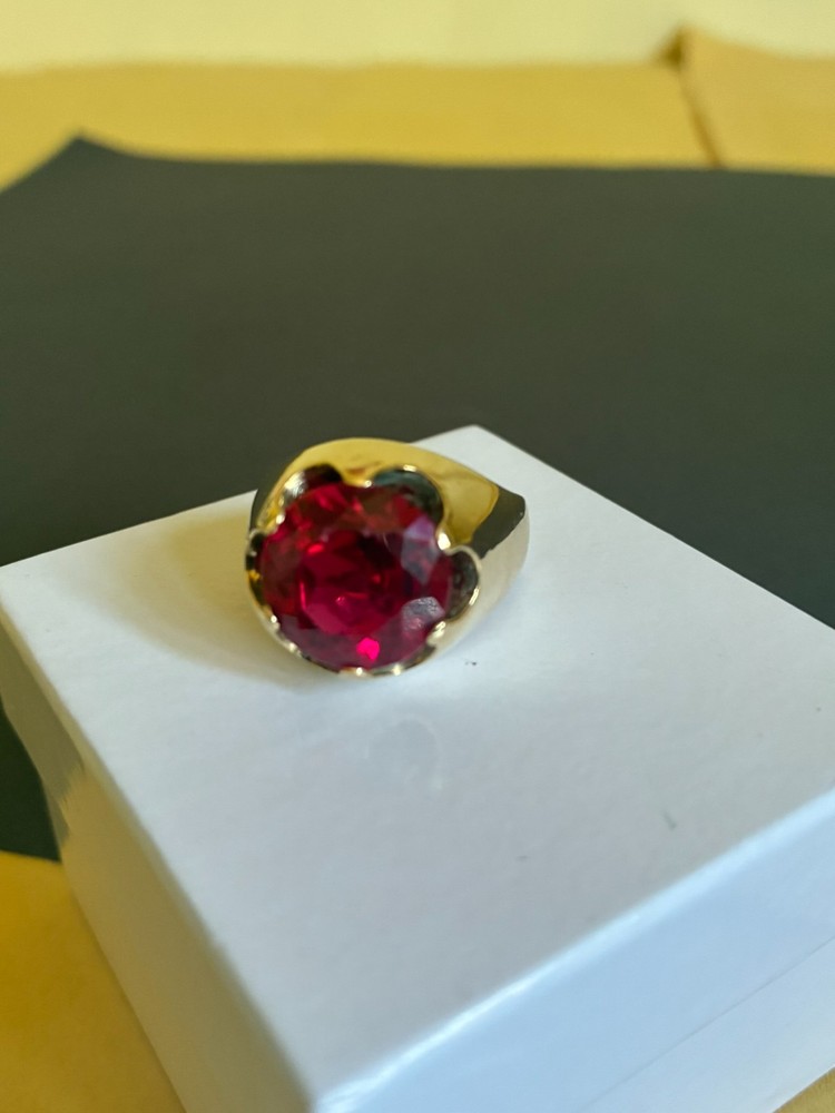 Men's 10K Gold Ring + Lab Created Ruby/Garnet Stone (Preowned)