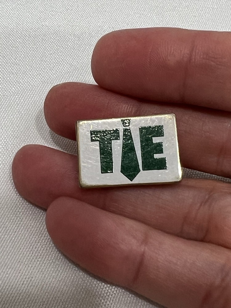 Publix pin Tie pin B17 COLLECTION SELL DOWN