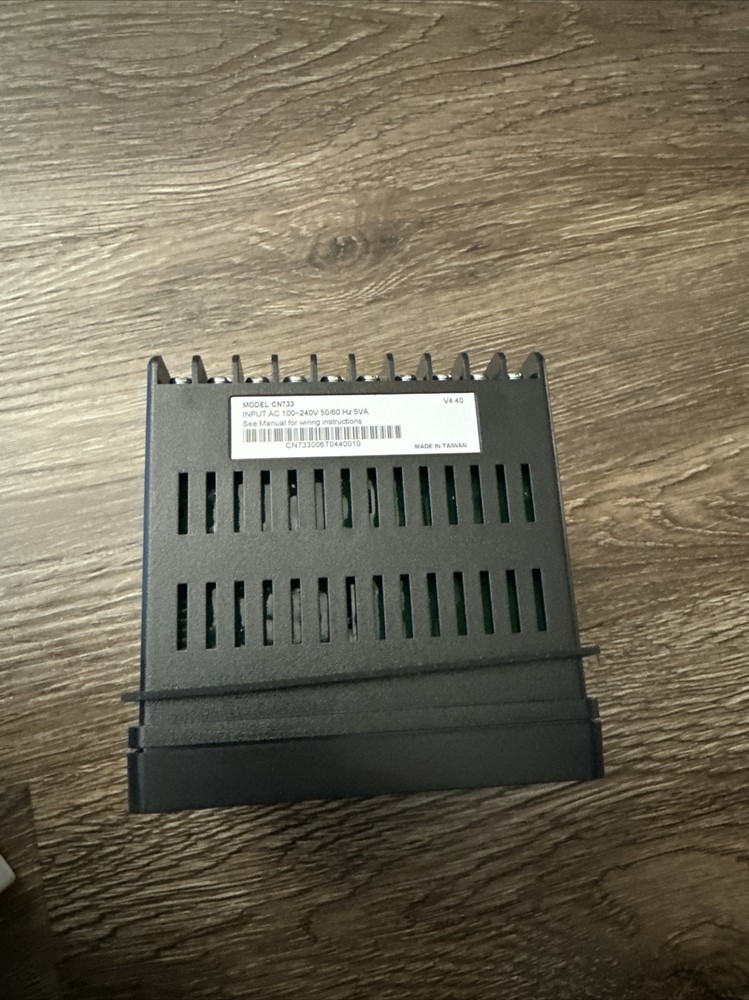 Omega CN733 Digital Temperature Controller