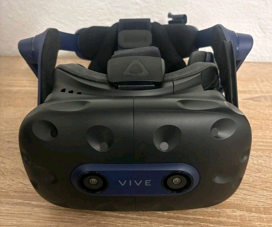 HTC Vive PRO 2 VR Headset With Display Cable