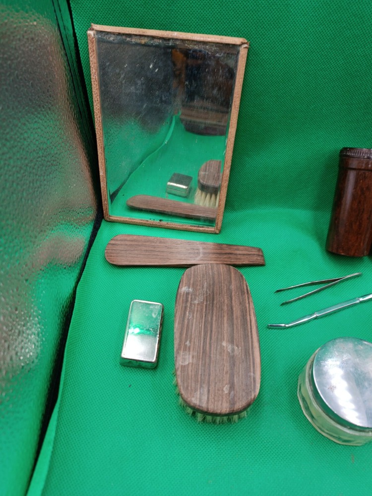 WWII WW2 Original German toiletry set.3