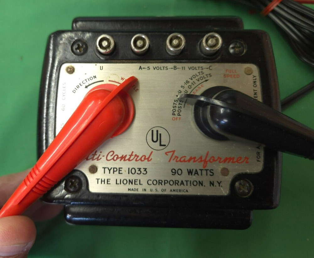 LIONEL MULTI-CONTROL TRANSFORMER 1033 90 WATT REFURBISHED