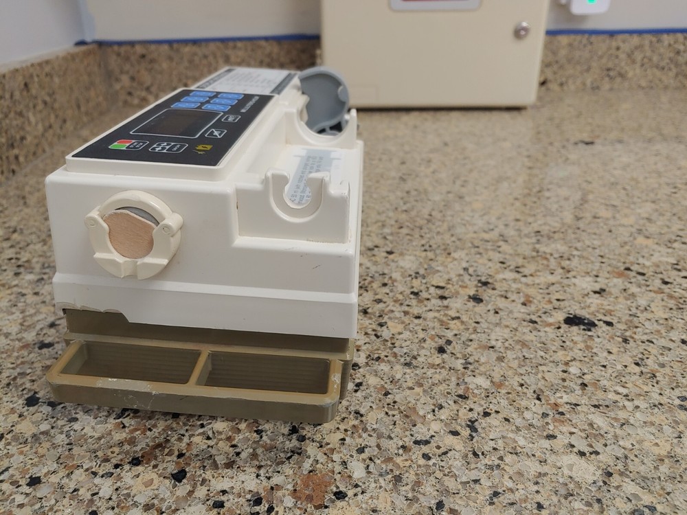 ivac 710 syringe pump