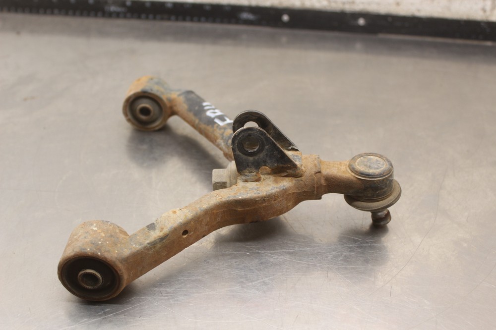 1989 Suzuki Quadrunner 250 LTF250 2x4 FRONT UPPER RIGHT CONTROL A ARM H135