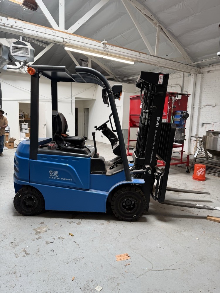 BYD ECB25 FORKLIFT