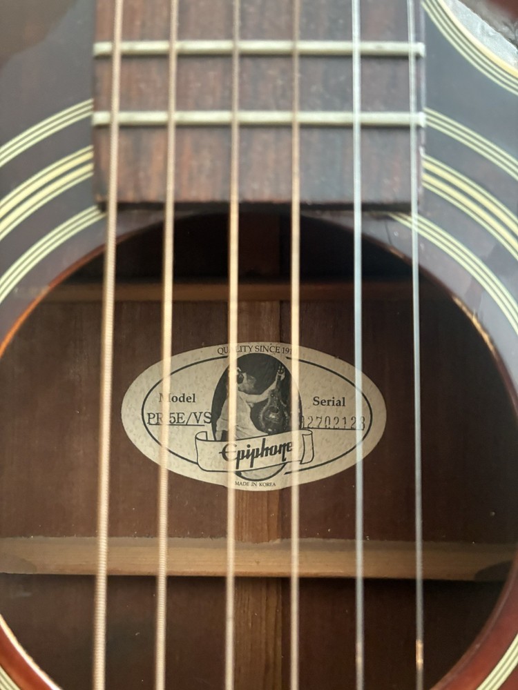 Epiphone PR-5E vs Acoustic Electric Guitar