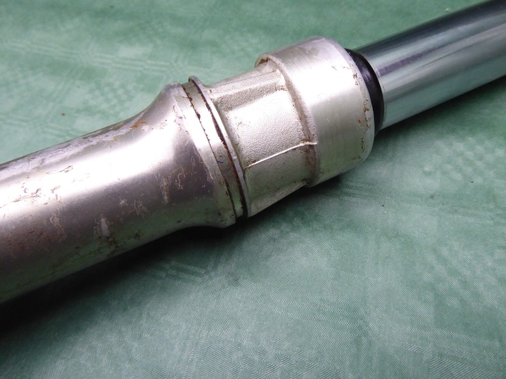 1982 VMX HONDA CR125 250 (int.e*) SUSPENSION FRONT FORK LEG FORK STRUT 36mm