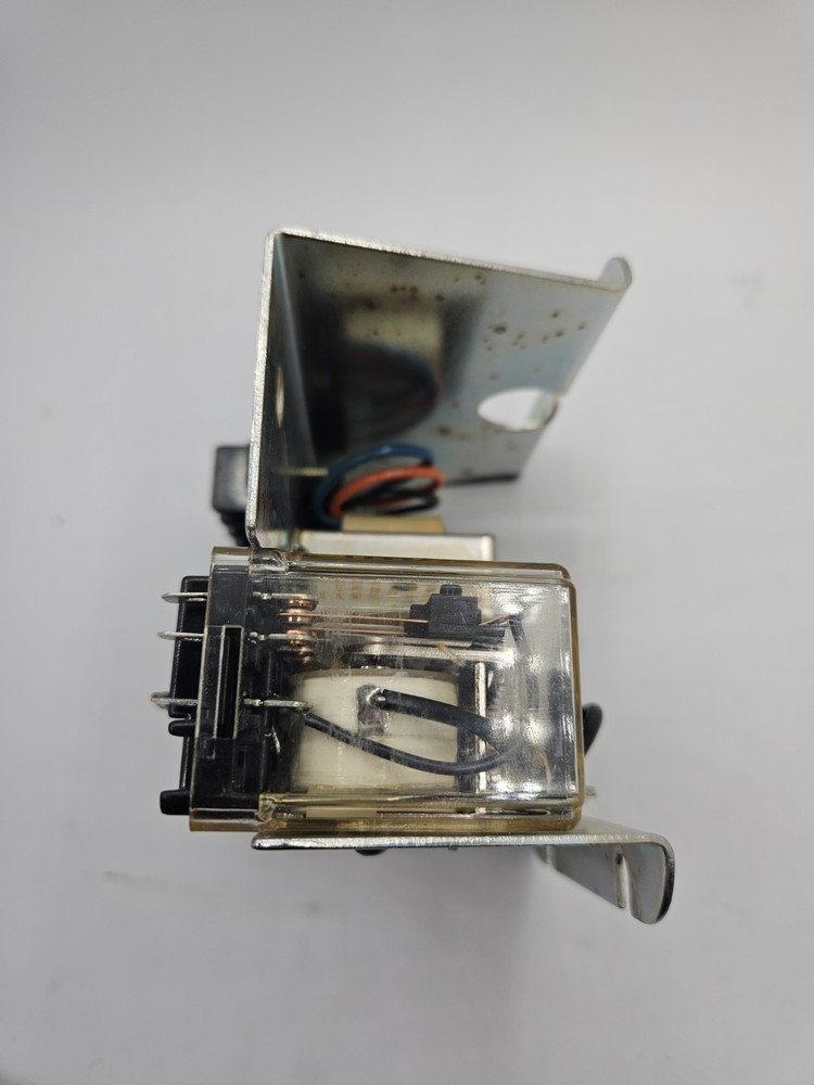 B/W CONTROLS 5200-LF1 LOW SENSITIVITY SOLID STATE RELAY