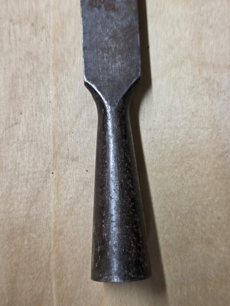 Vintage B-B 3/4" Bevel Edge Socket Chisel