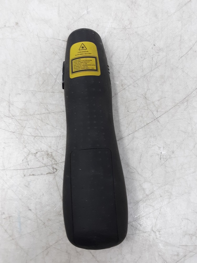 Logitech R500 Presentation Remote Laser Pointer Wireless LCD Screen w/ Pouch