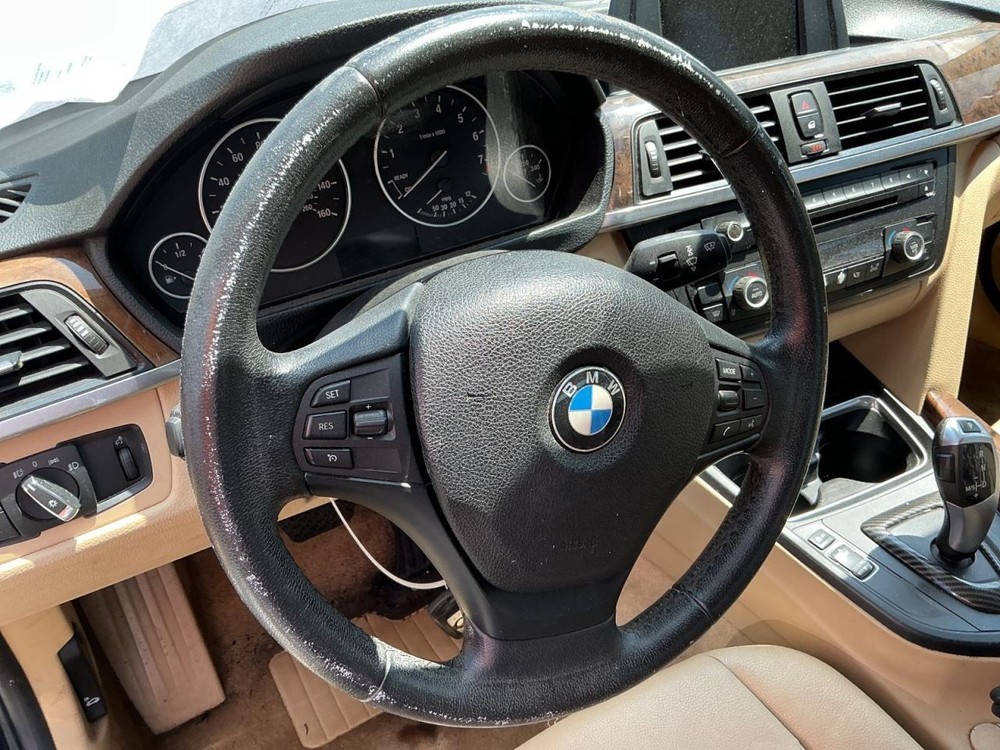 320I 2014 Glove Box 4722780