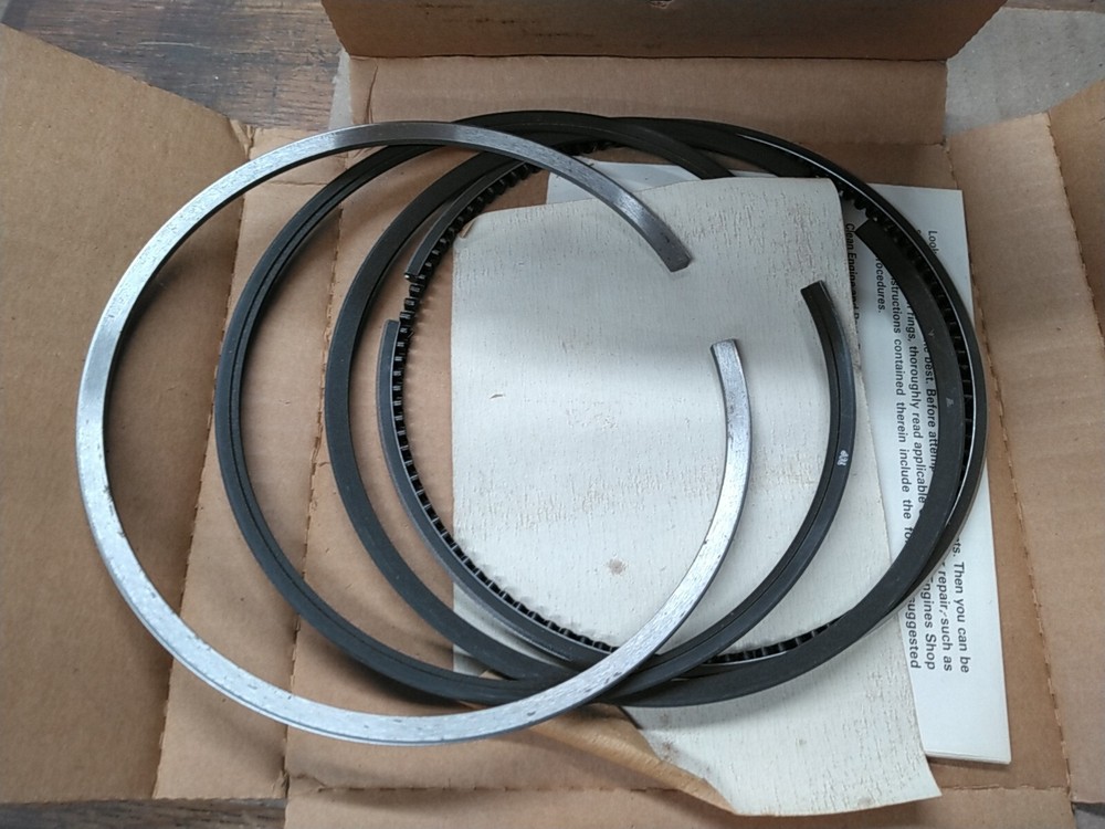 Cummins 3800014 Single Cylinder Piston Ring Set OEM