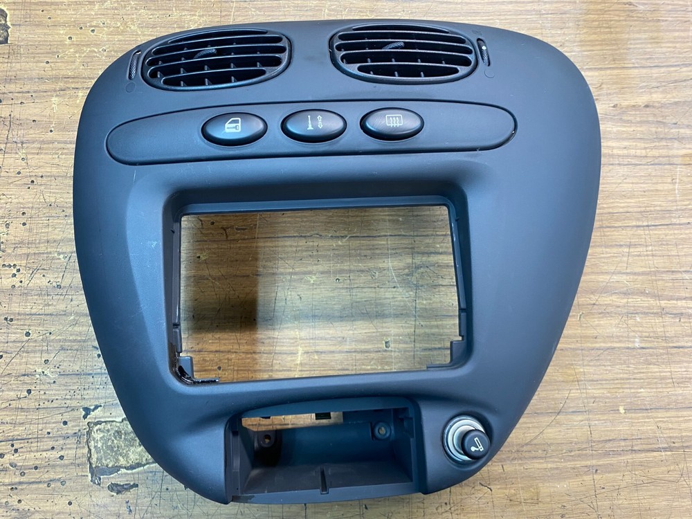 Ford Falcon AU Dash A/C Stereo Surround Dash Trim