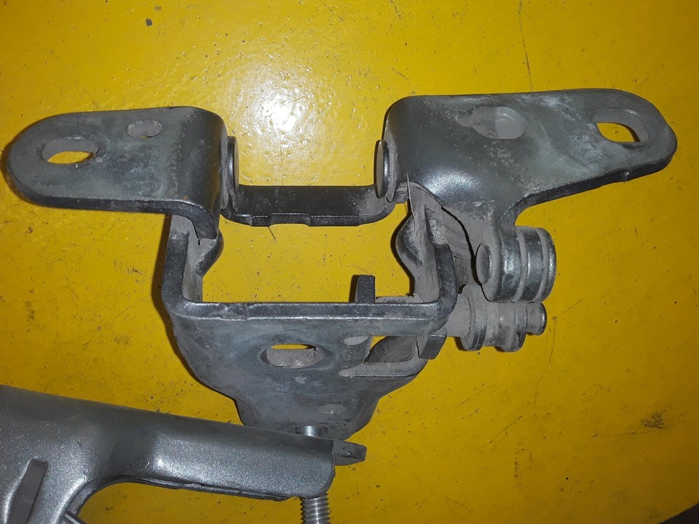 MOPAR LATCH ASSY VB042 / VL37
