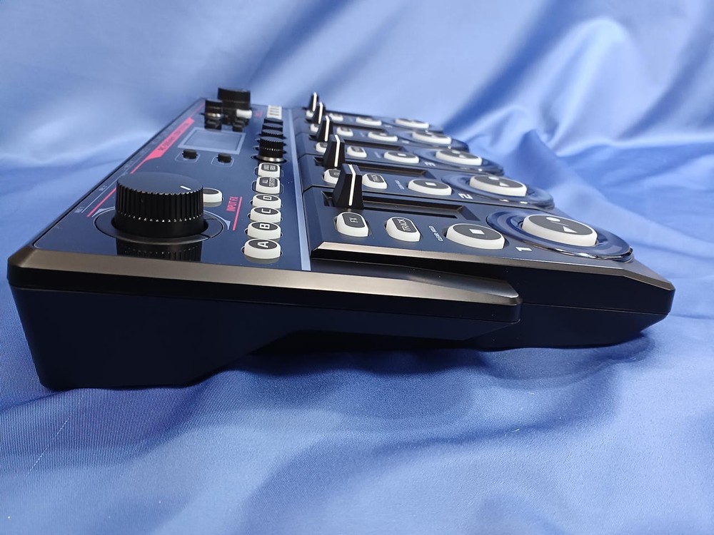BOSS RC-505 MK2 Tabletop Loop Station Professional Multi-Track Looper