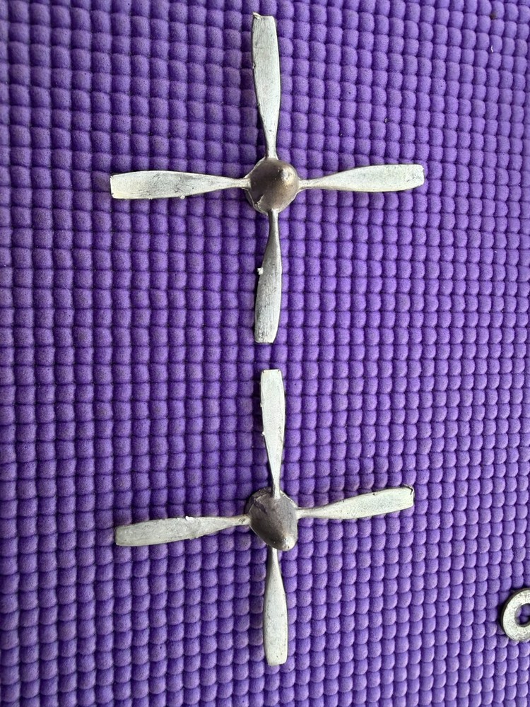 Miscellaneous 1/32? METAL 4 BLADED PROPELLERS