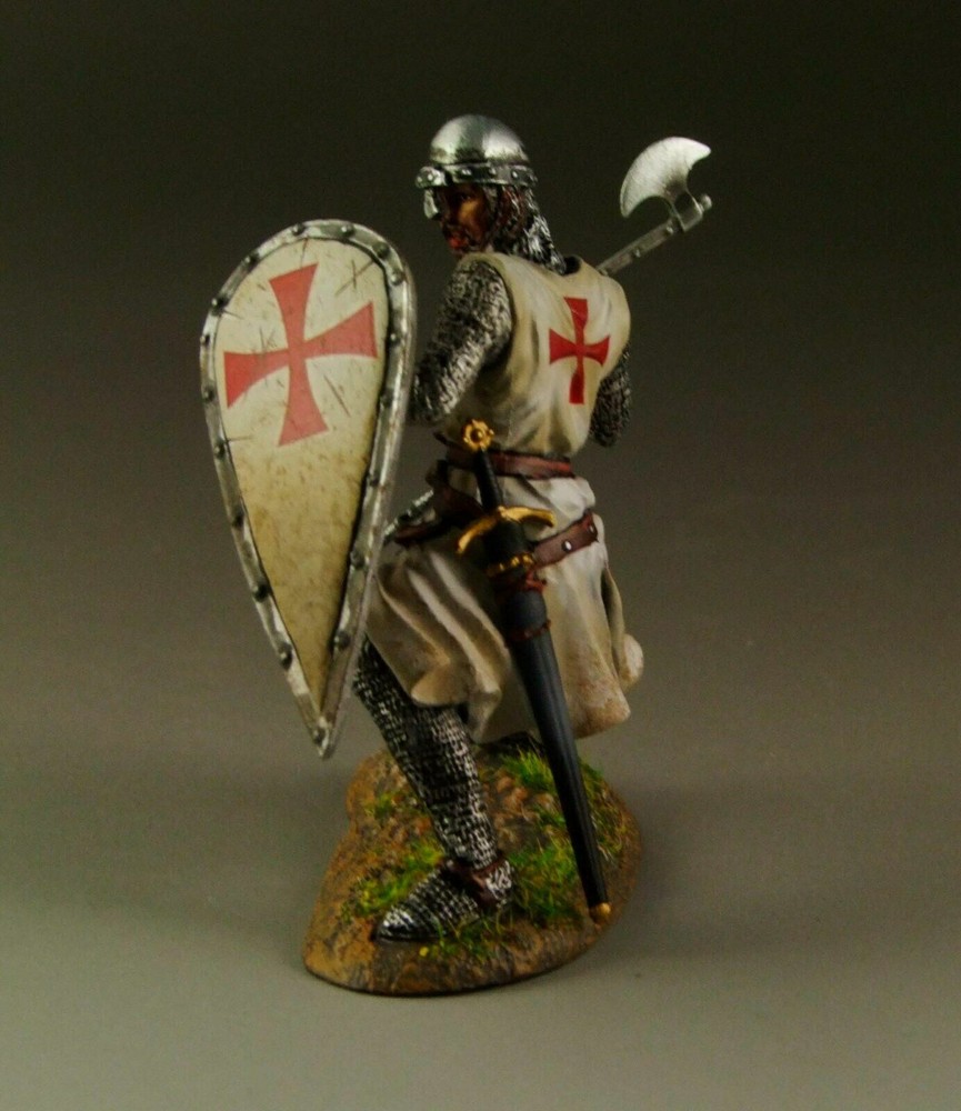 EAGLE MINIATURES CRUSADERS & SARACENS TEM002 TEMPLAR WITH AXE & SHIELD