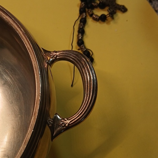 Reed & Barton Silverplate Covered Bowl with Handles, Feet, 8" Diameter