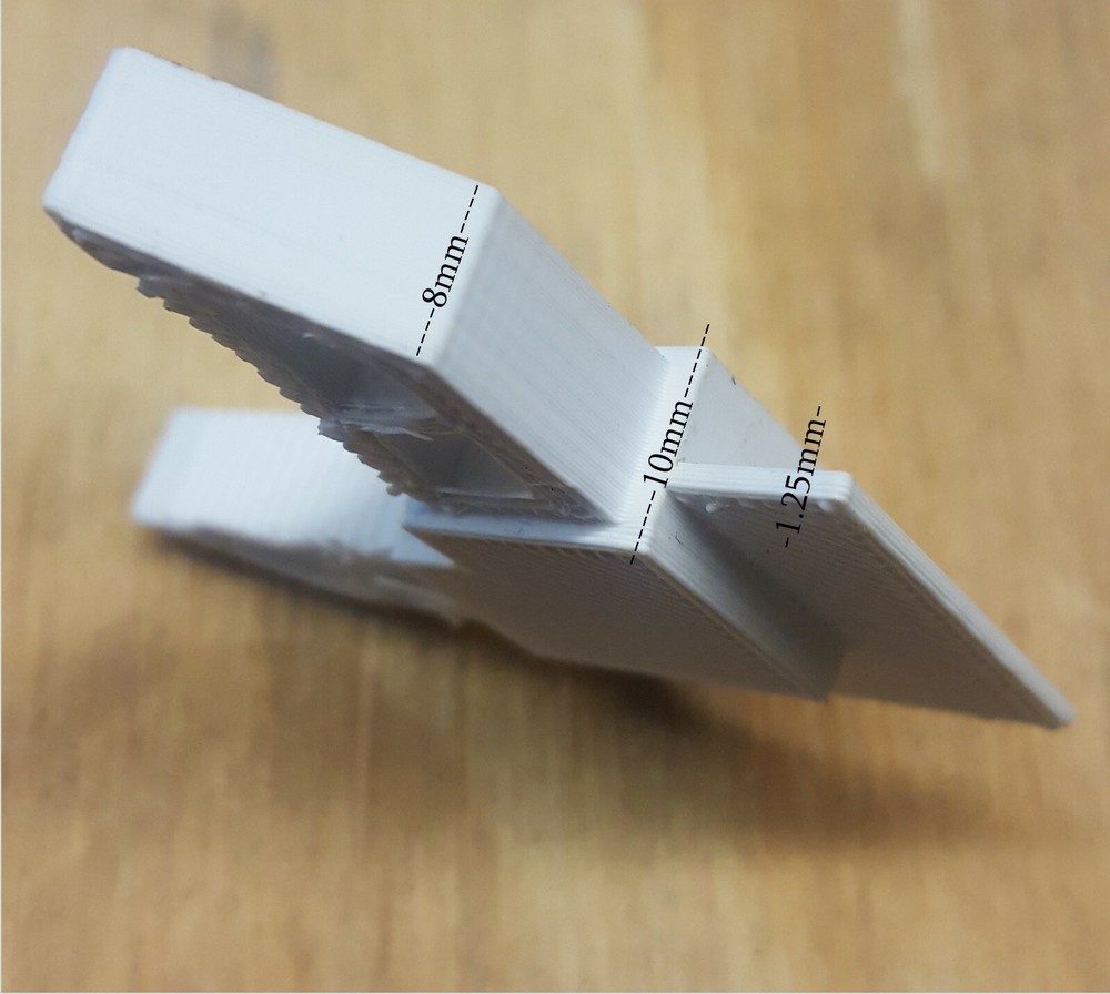 Screen Corner for Andersen Silver Line Screen Frames. *Offset Flange*