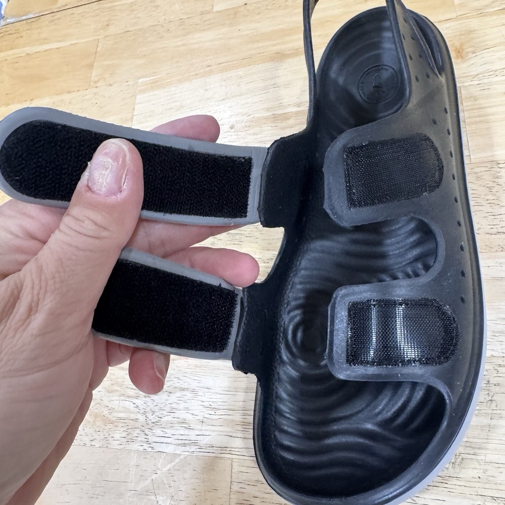 Native Chase Sandal Black/Grey Junior 6 J6 Hook & Loop Waterproof Play PRISTINE