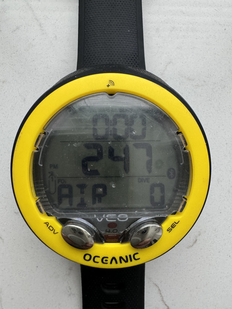 Oceanic VEO 4.0 Wrist Computer