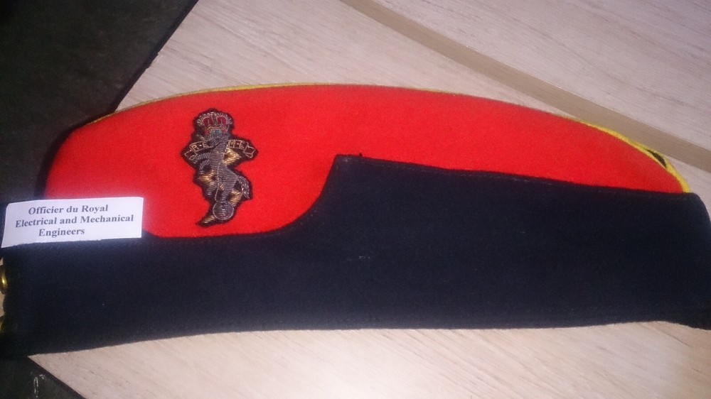 english military beret
