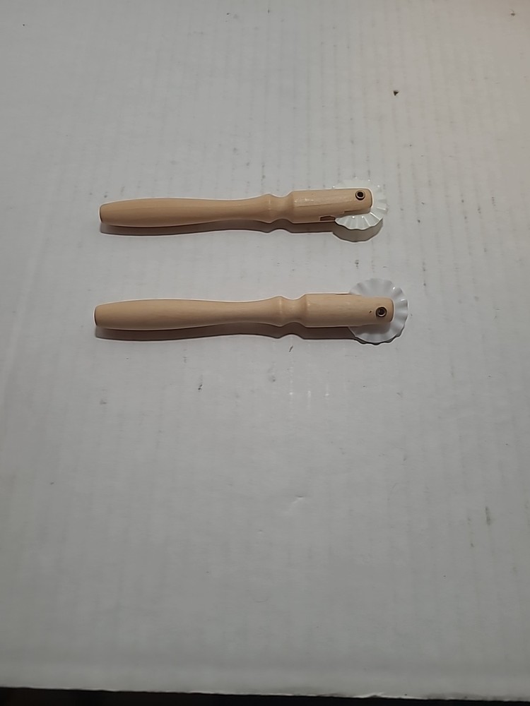 2 Pastry Dough Crimpers
