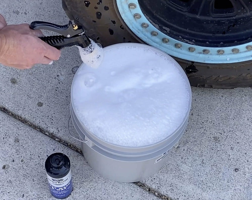 EASY WASH & WAX