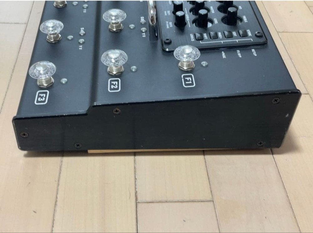 Fractal Audio AX8 Multi-Effects Pedal