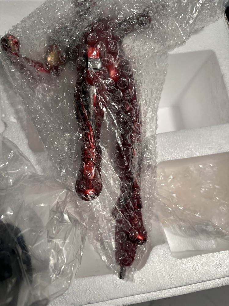 Captain America Civil War Iron Man Statue Marvel Milestones Diamond Select