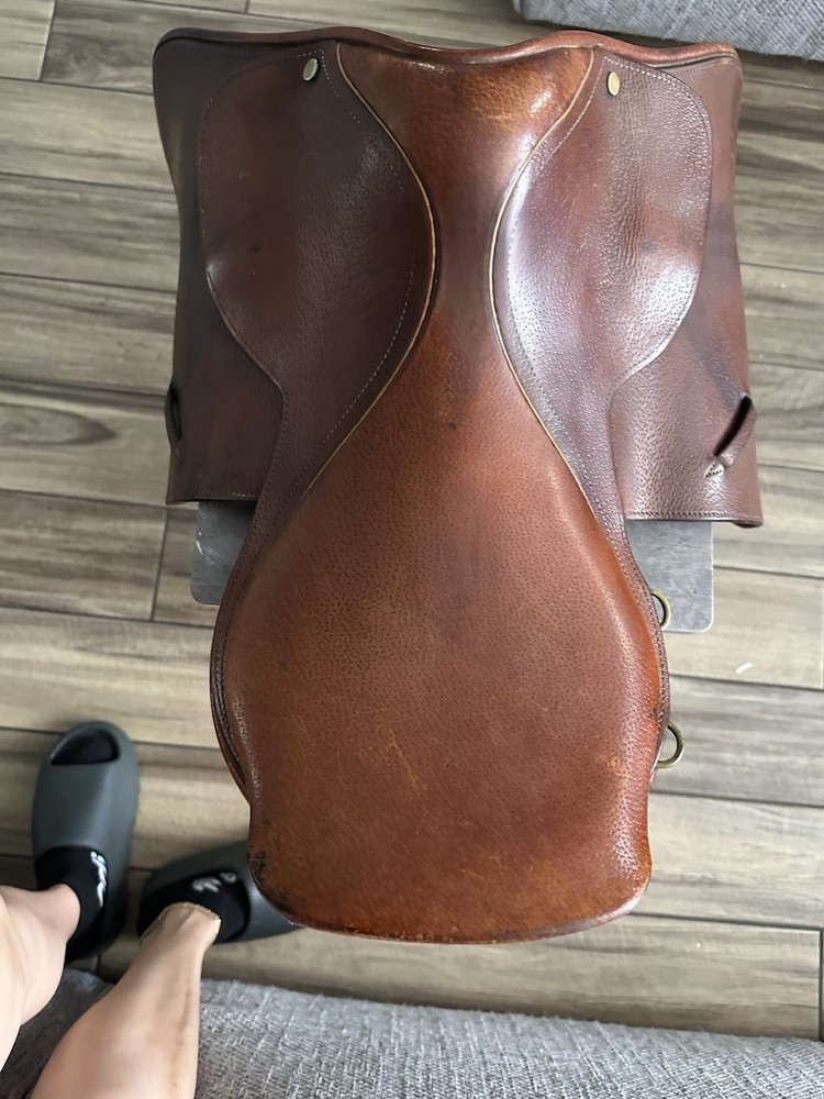 Jump saddle