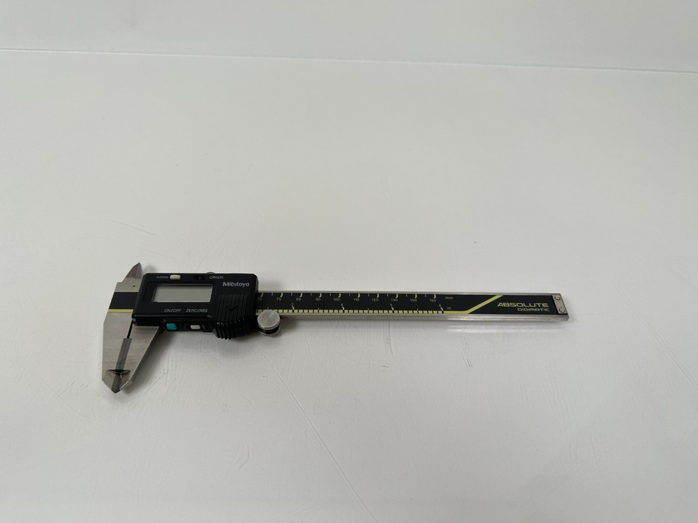 Mitutoyo CD-6” CWW 500-175 Digital Caliper w/ Case