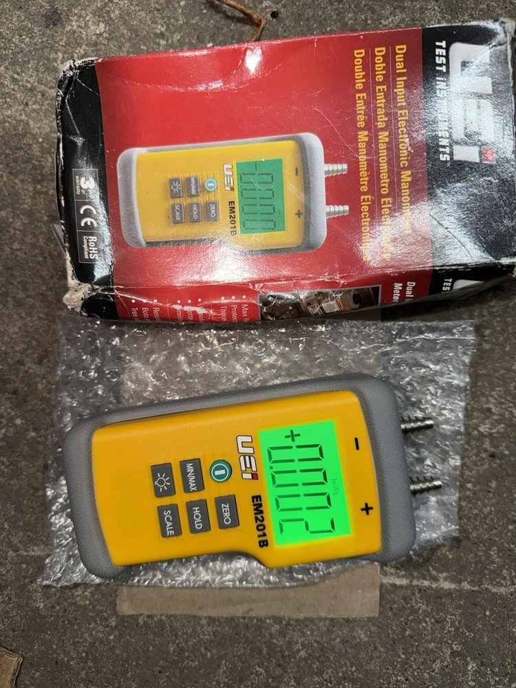 UEi Test Instruments EM201B Dual Input Differential Manometer