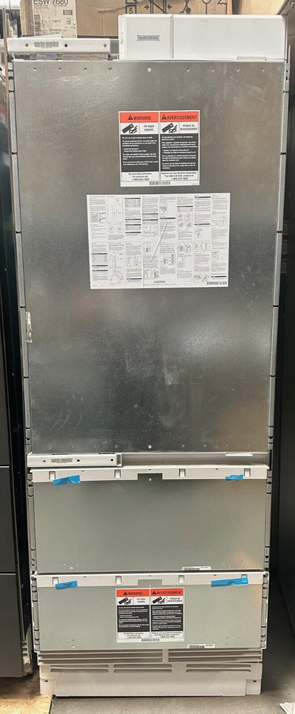 Sub-Zero 30" Panel-Ready Integrated Bottom-Freezer Smart Refrigerator - IT30CILH