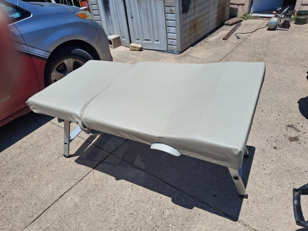 midmark ritter 204 exam upholstered tabletop only