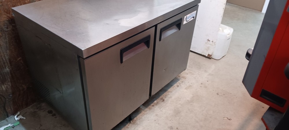 Avantco 178AU48FHC 48" Undercounter Freezer