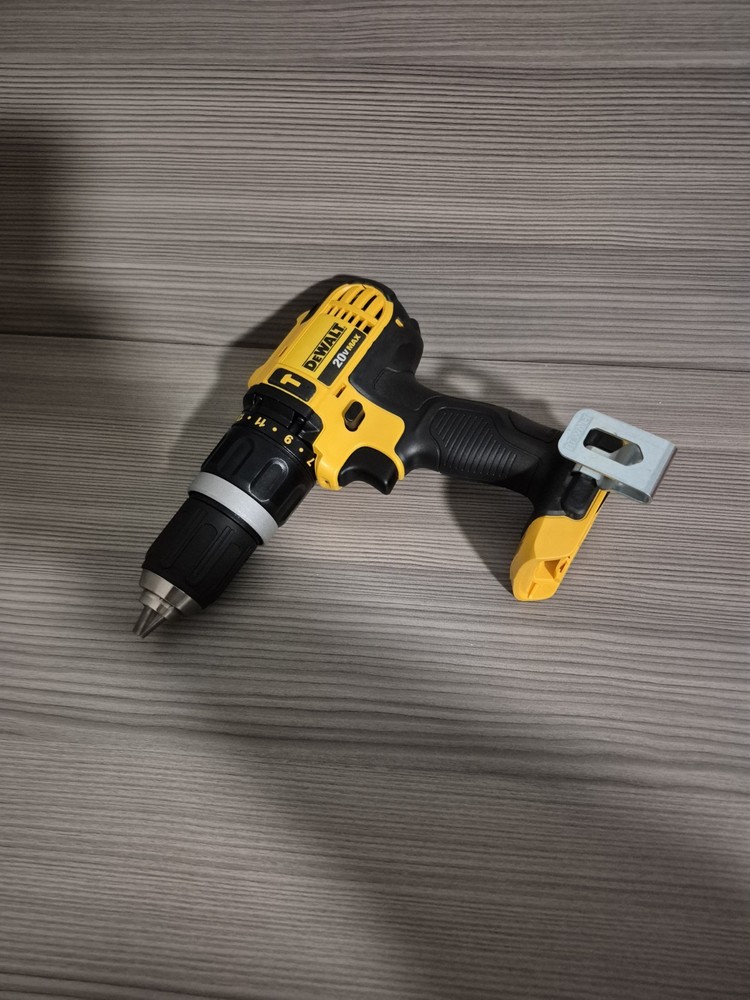 DeWalt DCD785 20V MAX 1/2″ Drill/Driver – Tool Only