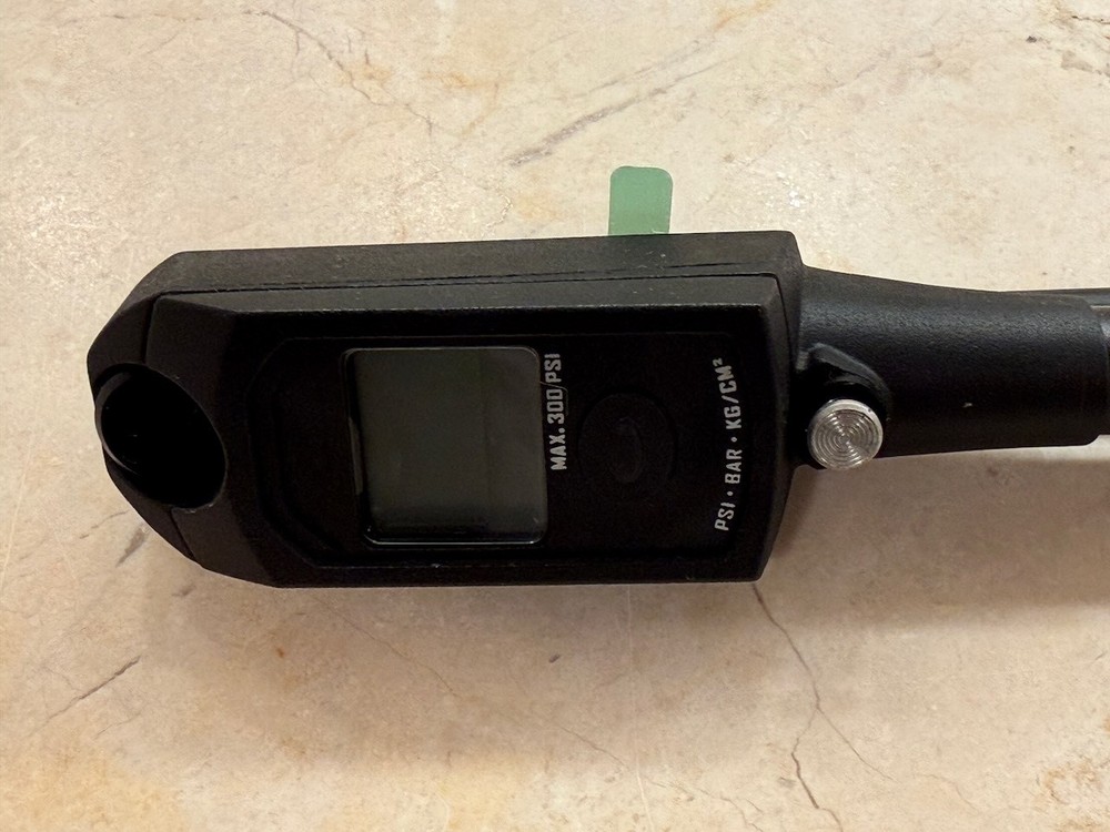 Specialized Digital Shock Pump 300psi max