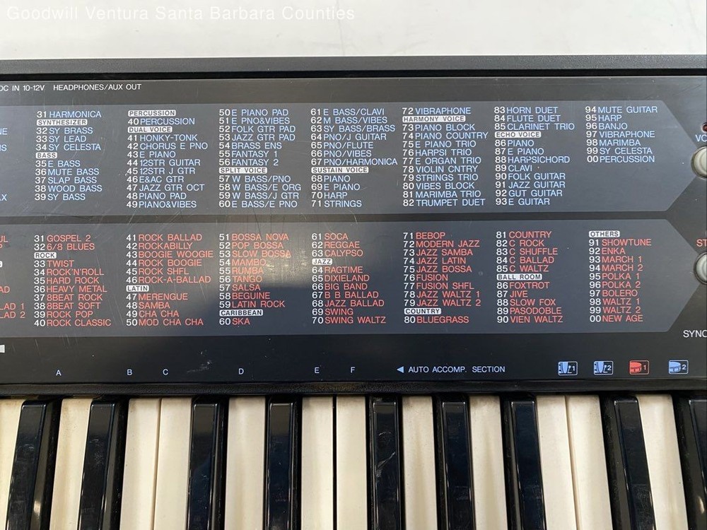 Yamaha PSR-76 49-Key Electronic Keyboard - Read