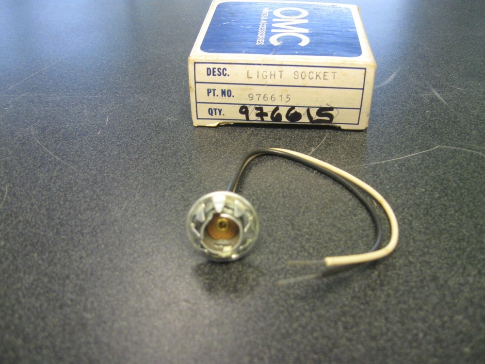 Johnson Evinrude OMC 0976615 Light Socket JO68